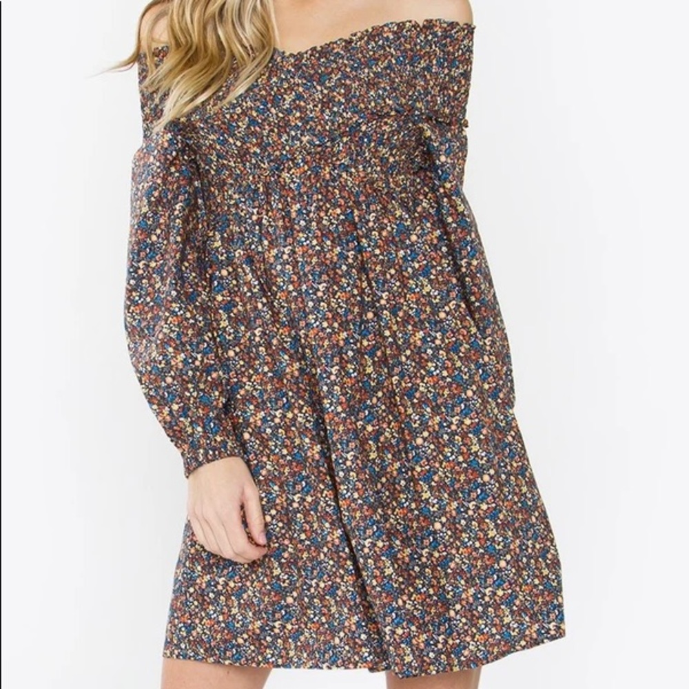SUGARLIPS ‘Kory’ Off the Shoulder Dress